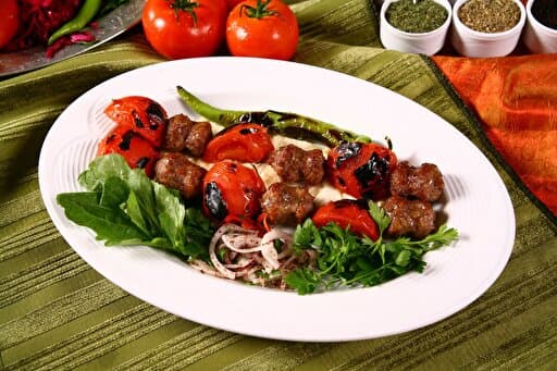 Domatesli Kebap (180 gr.)
