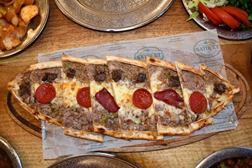 Karışık Pide