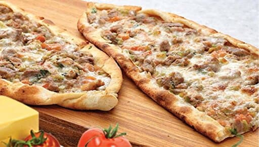Kuşbaşılı Kaşarlı Pide
