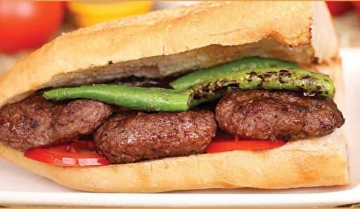 Yarım Ekmek Arası Köfte